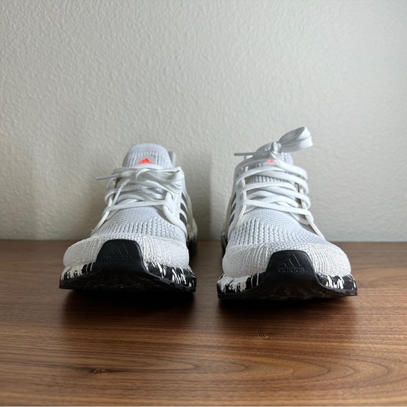 Wmns Ultraboost 20 ‘Paint Splatter - White / Black’. Rare colorway. - Picture 2 of 5